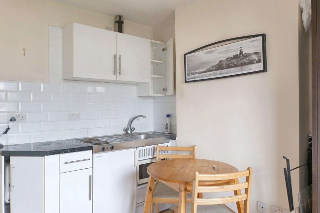 Flat 3, 2 Buxton Road, Willesden, London NW2 5BJ 9