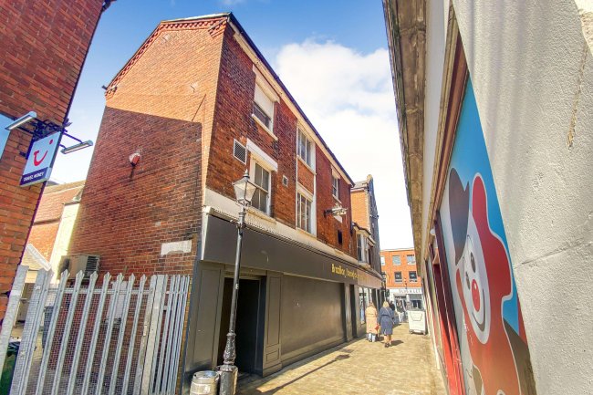 59 High Street, Colchester CO1 1DH 10