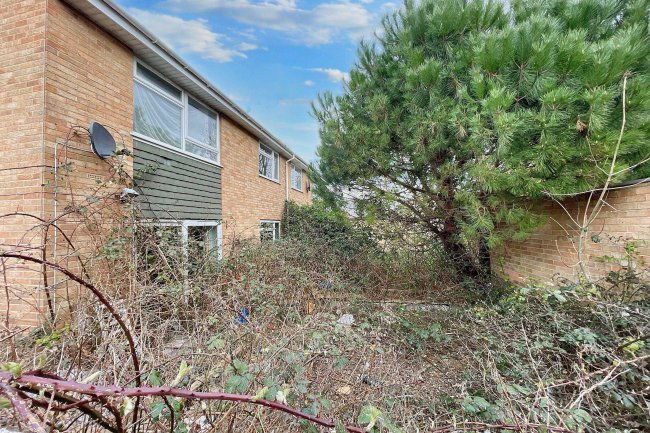 3 Pine Tree Close Bridgwater, TA6 4EQ 10