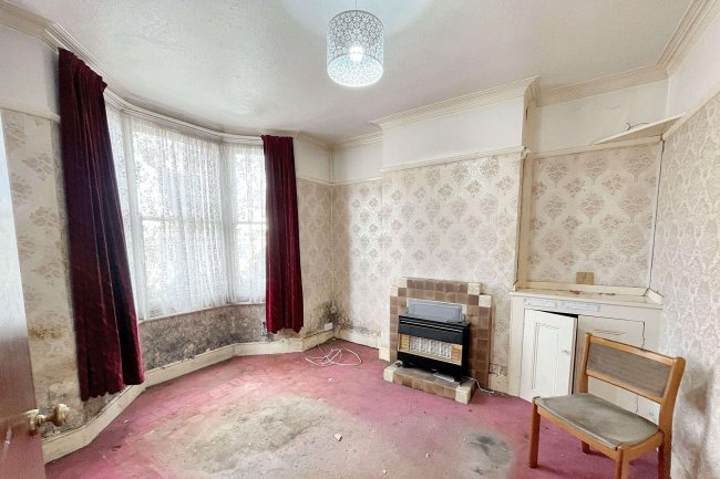 69 Boston Road, Croydon, CR0 3EJ 1