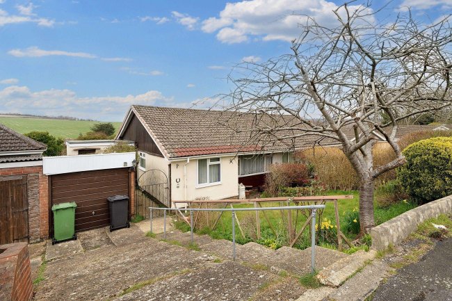 53 Viking Way, Clanfield, Waterlooville, Hampshire, PO8 0HT 6