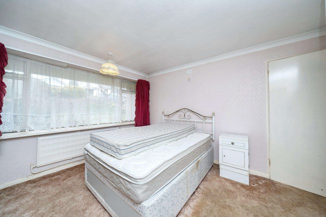 53 Viking Way, Clanfield, Waterlooville, Hampshire, PO8 0HT 6