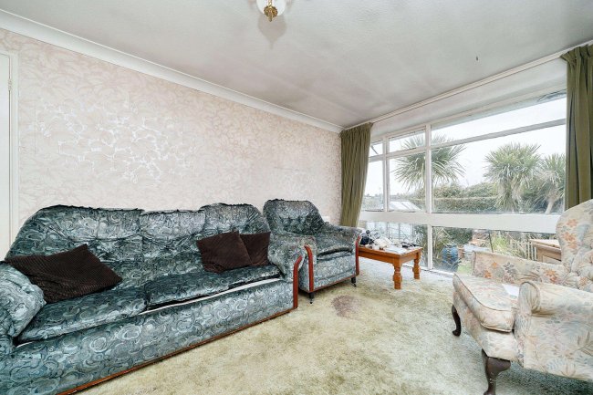 53 Viking Way, Clanfield, Waterlooville, Hampshire, PO8 0HT 6