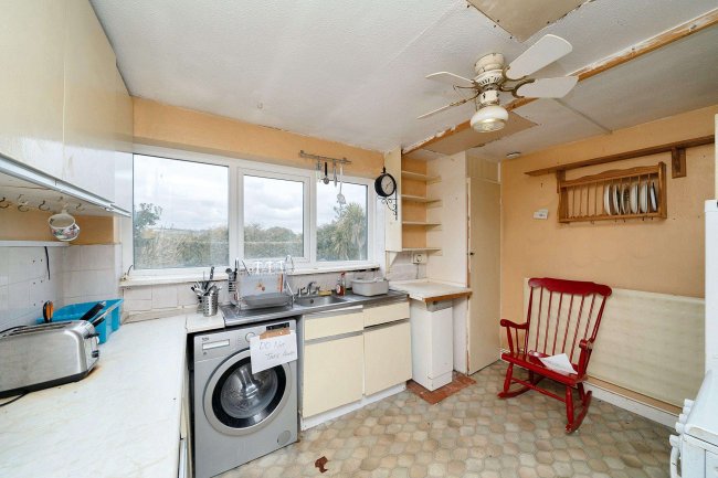 53 Viking Way, Clanfield, Waterlooville, Hampshire, PO8 0HT 6