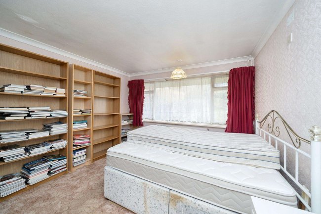 53 Viking Way, Clanfield, Waterlooville, Hampshire, PO8 0HT 6