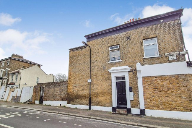 Rear of 25 Langthorne Road, Leytonstone, London, E11 4HL 6