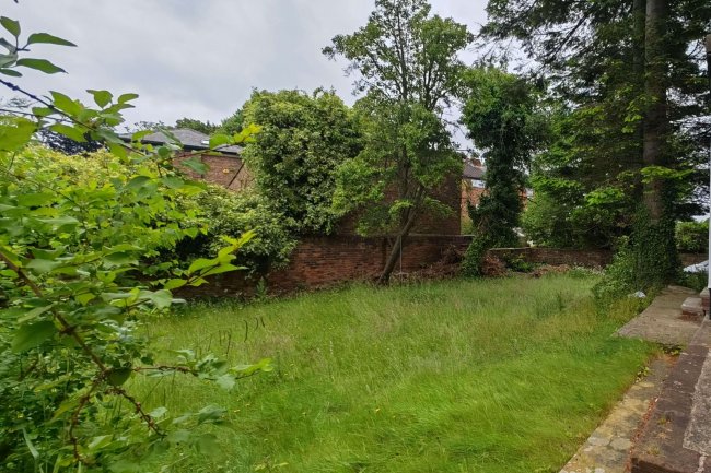 Flat 2, 40 Devonshire Place, Prenton, Cheshire CH43 1TU 5
