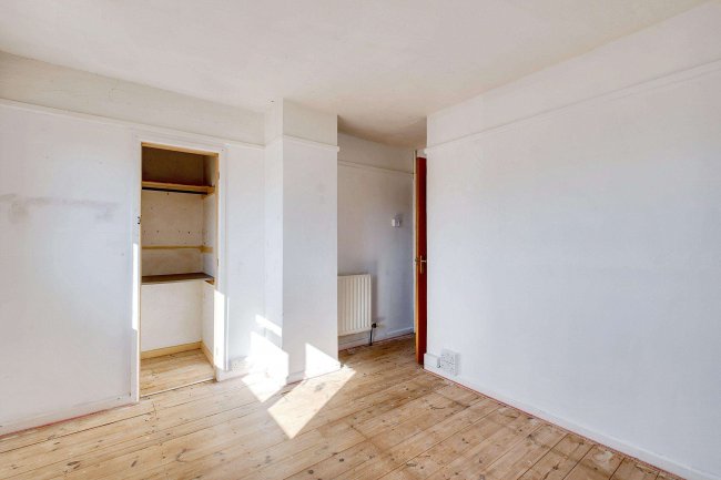 1 Burton Close, Wool, Wareham, Dorset, BH20 6ET 7