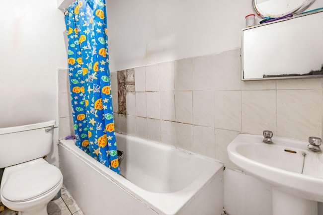 630 Holloway Road, Holloway , London, N19 3NU 9