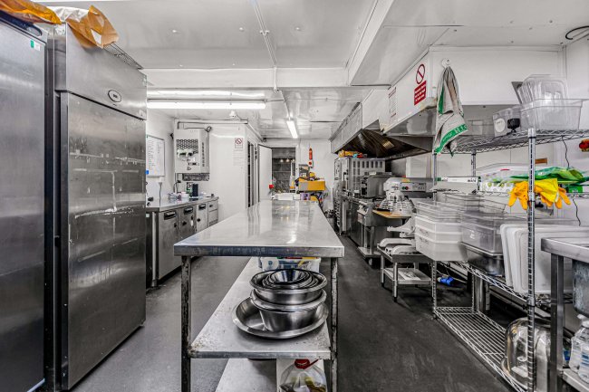 630 Holloway Road, Holloway , London, N19 3NU 9