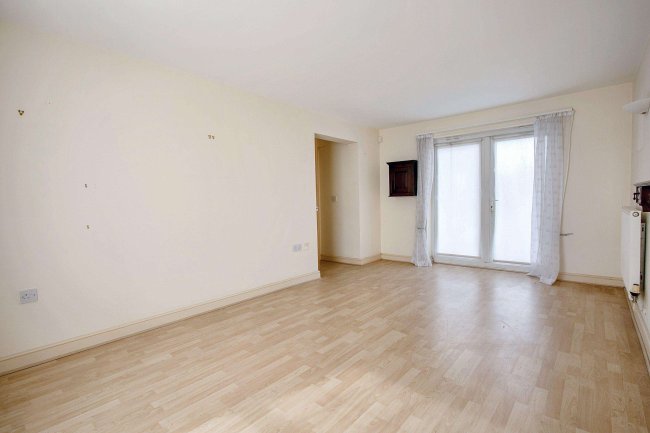 Apt 4 Shannon House, Leasowe Road, Wirral CH46 3RT 2