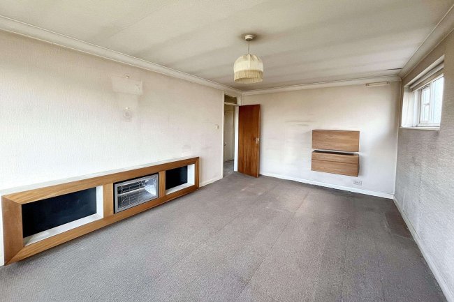 38 Imperial Gardens, Mitcham, CR4 1ER 1