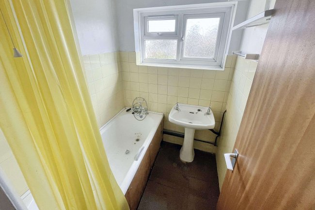 38 Imperial Gardens, Mitcham, CR4 1ER 1