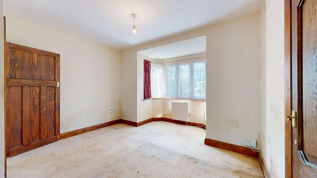 27 Banstead Road South, Sutton, Surrey, SM2 5LF 7