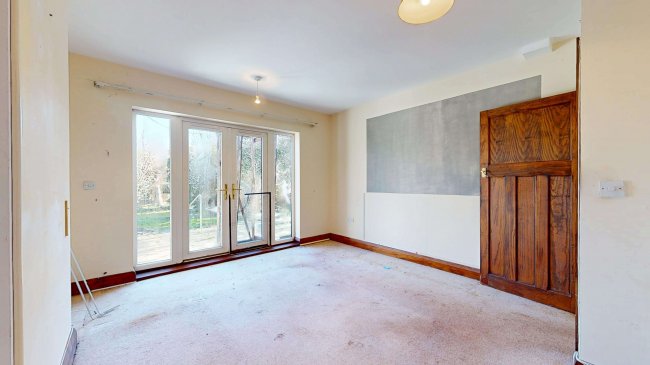 27 Banstead Road South, Sutton, Surrey, SM2 5LF 7