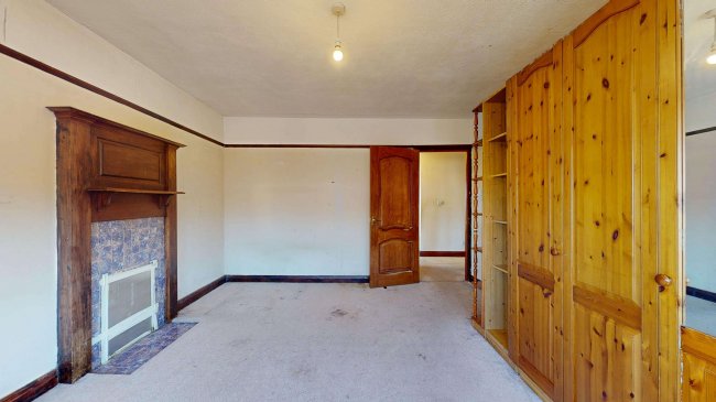 27 Banstead Road South, Sutton, Surrey, SM2 5LF 7