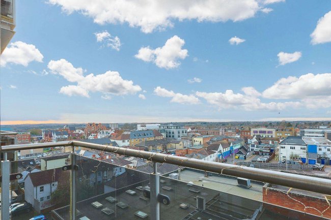 Flat 415 Becket House, New Road, Brentwood, Essex CM14 4GA 5