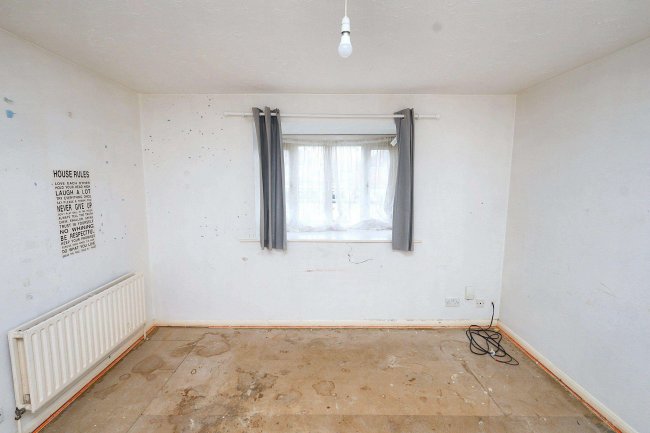 69 Alliance Close, Wembley, HA0 2NQ 10