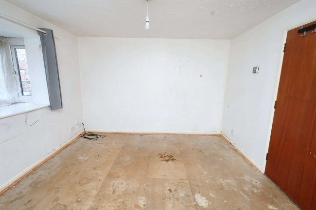 69 Alliance Close, Wembley, HA0 2NQ 10