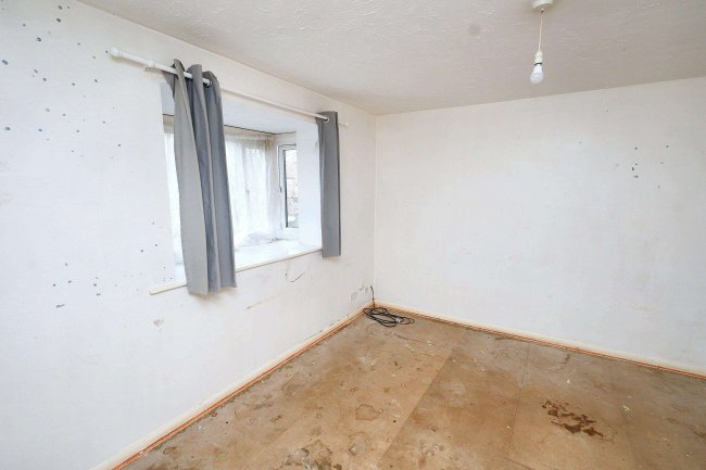 69 Alliance Close, Wembley, HA0 2NQ 10