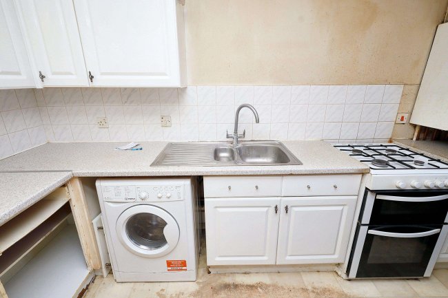 69 Alliance Close, Wembley, HA0 2NQ 10