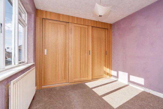 12 Surrey Avenue, Camberley, Surrey, GU15 3DX 8