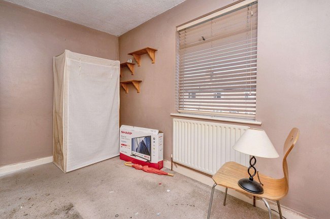 12 Surrey Avenue, Camberley, Surrey, GU15 3DX 8