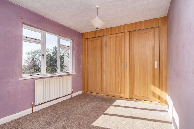 12 Surrey Avenue, Camberley, Surrey, GU15 3DX 8