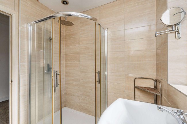 12 Surrey Avenue, Camberley, Surrey, GU15 3DX 8