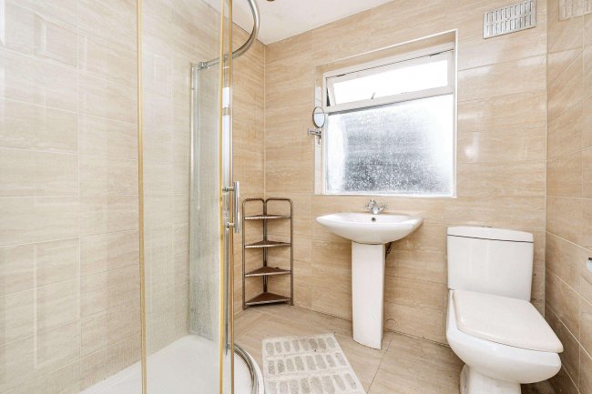 12 Surrey Avenue, Camberley, Surrey, GU15 3DX 8