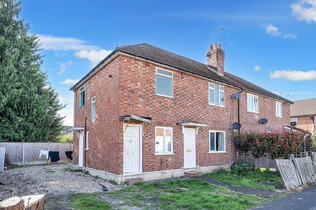 12 Surrey Avenue, Camberley, Surrey, GU15 3DX 8