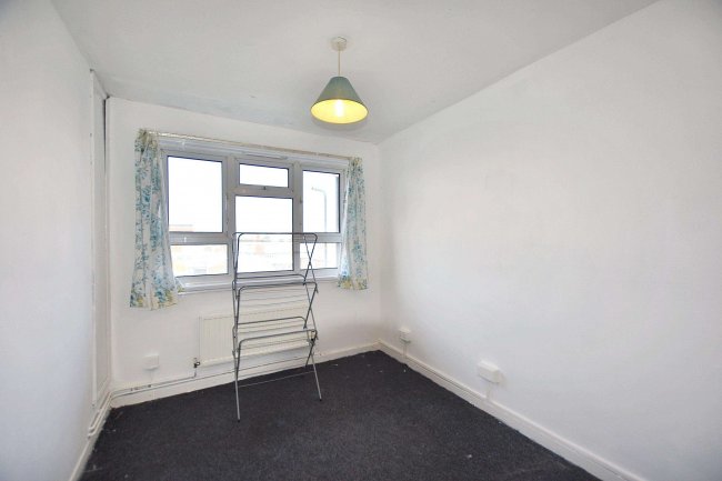 Flat 4 Baden Powell House, Ambrook Road, Belvedere, DA17 5PS 10