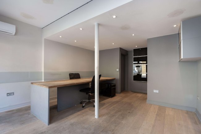 6 Ravenswood Road, Balham, SW12 9PJ 4