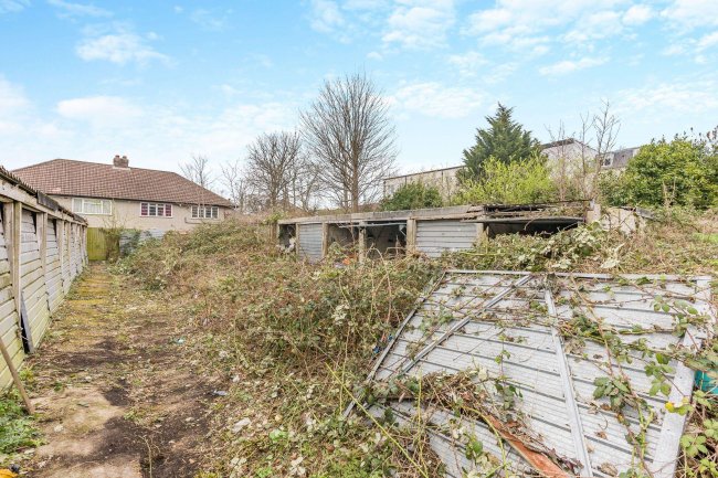Land and Garages at the rear of 25 South Norwood Hill, London, SE25 6BS 2