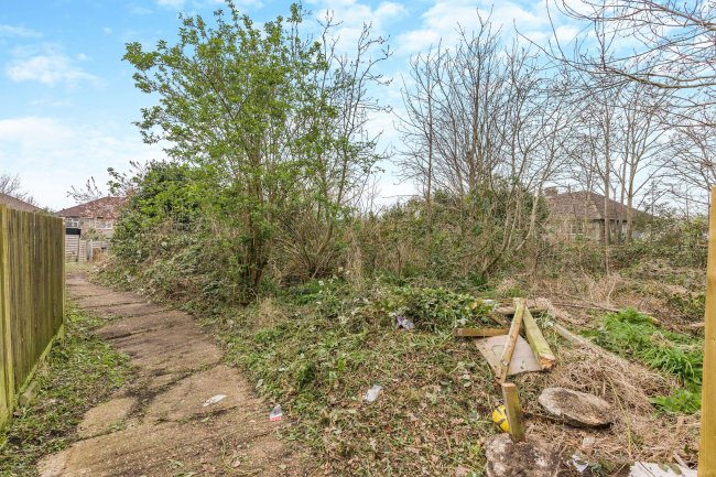 Land and Garages at the rear of 25 South Norwood Hill, London, SE25 6BS 2