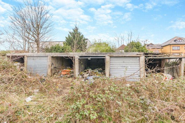 Land and Garages at the rear of 25 South Norwood Hill, London, SE25 6BS 2