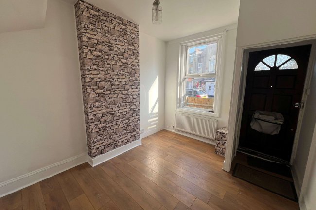 35 College Road, Bromley, BR1 3PU 1