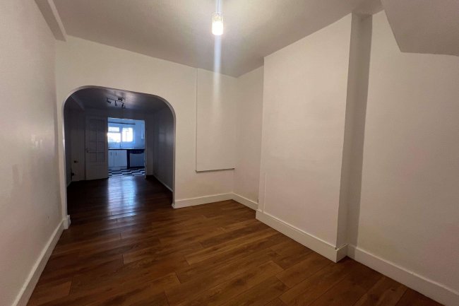 35 College Road, Bromley, BR1 3PU 1