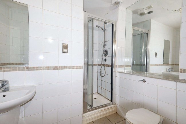 Flat 1, Portland Place, 5 Calverley Street, Leeds, LS1 3DA 1