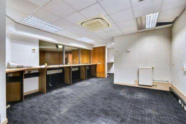 51-55 Princes Street, Port Glasgow PA14 5JH 6