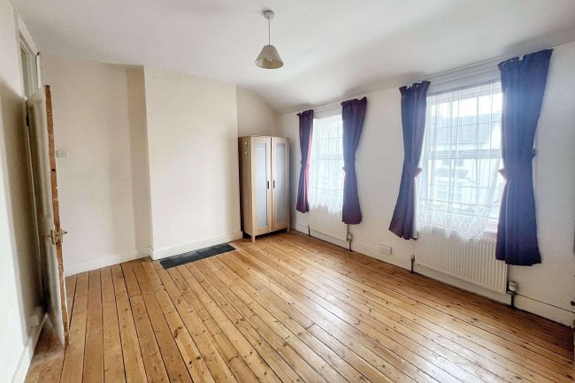 53 Sutton Grove, Sutton, SM1 4LP 5