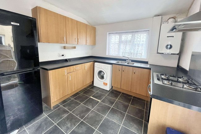 53 Sutton Grove, Sutton, SM1 4LP 5