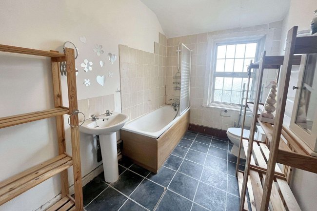 53 Sutton Grove, Sutton, SM1 4LP 5