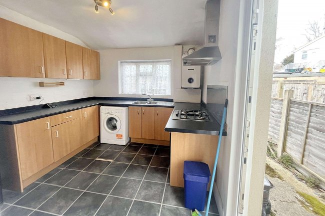 53 Sutton Grove, Sutton, SM1 4LP 5