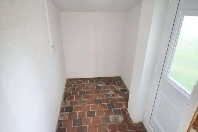 64 Ashgate Road, Eastbourne, East Sussex, BN23 7ES 6