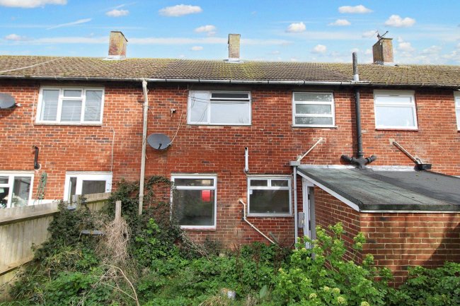 64 Ashgate Road, Eastbourne, East Sussex, BN23 7ES 6
