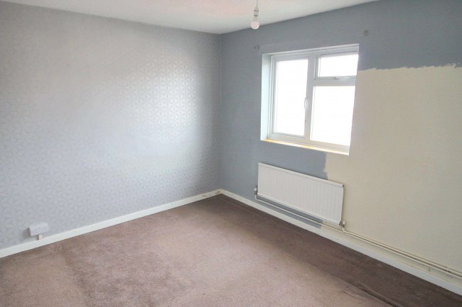 64 Ashgate Road, Eastbourne, East Sussex, BN23 7ES 6