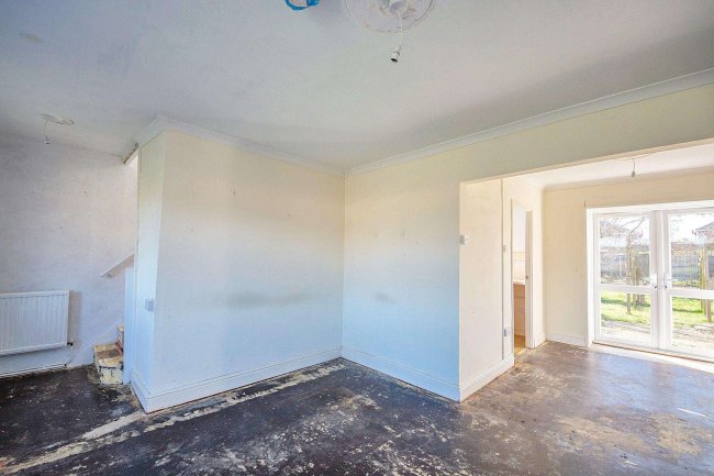 48 Mandeville Road, Brampton, Huntingdon, Cambridgeshire, PE28 4SB 2