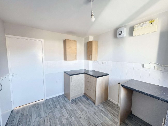 10 Proctors Way, Hibaldstow, Brigg, North Lincolnshire, DN20 9QF 2