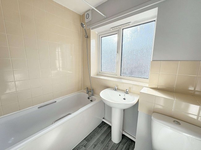 10 Proctors Way, Hibaldstow, Brigg, North Lincolnshire, DN20 9QF 2